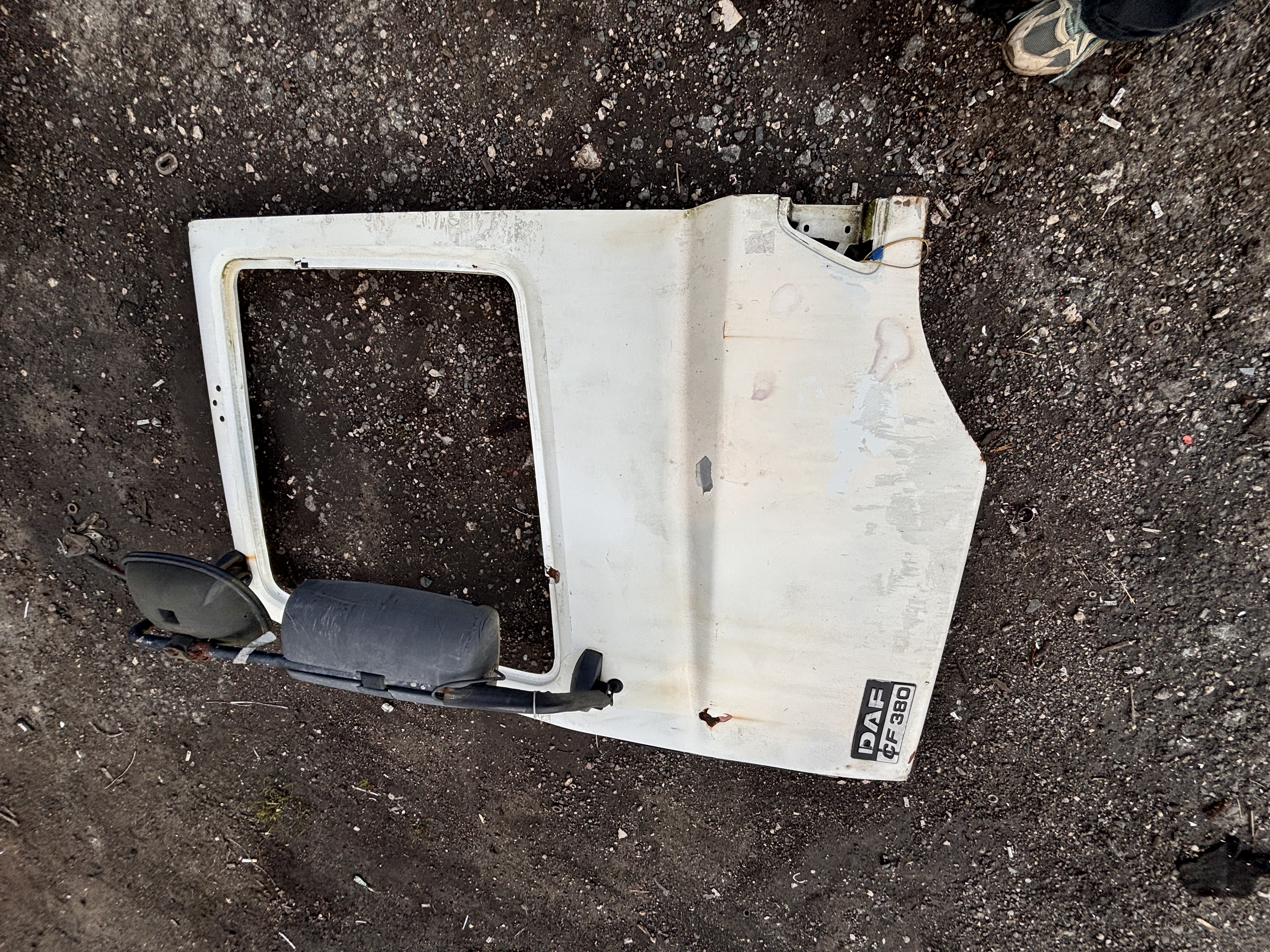 Дверь передняя левая белая Даф DAF XF480 1676218